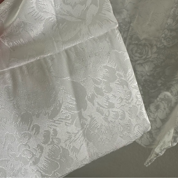 Resa Revolve perfect blouse in white - Picture 8 of 10